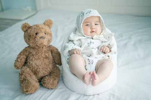 临沂宝宝吃不饱母乳的症状